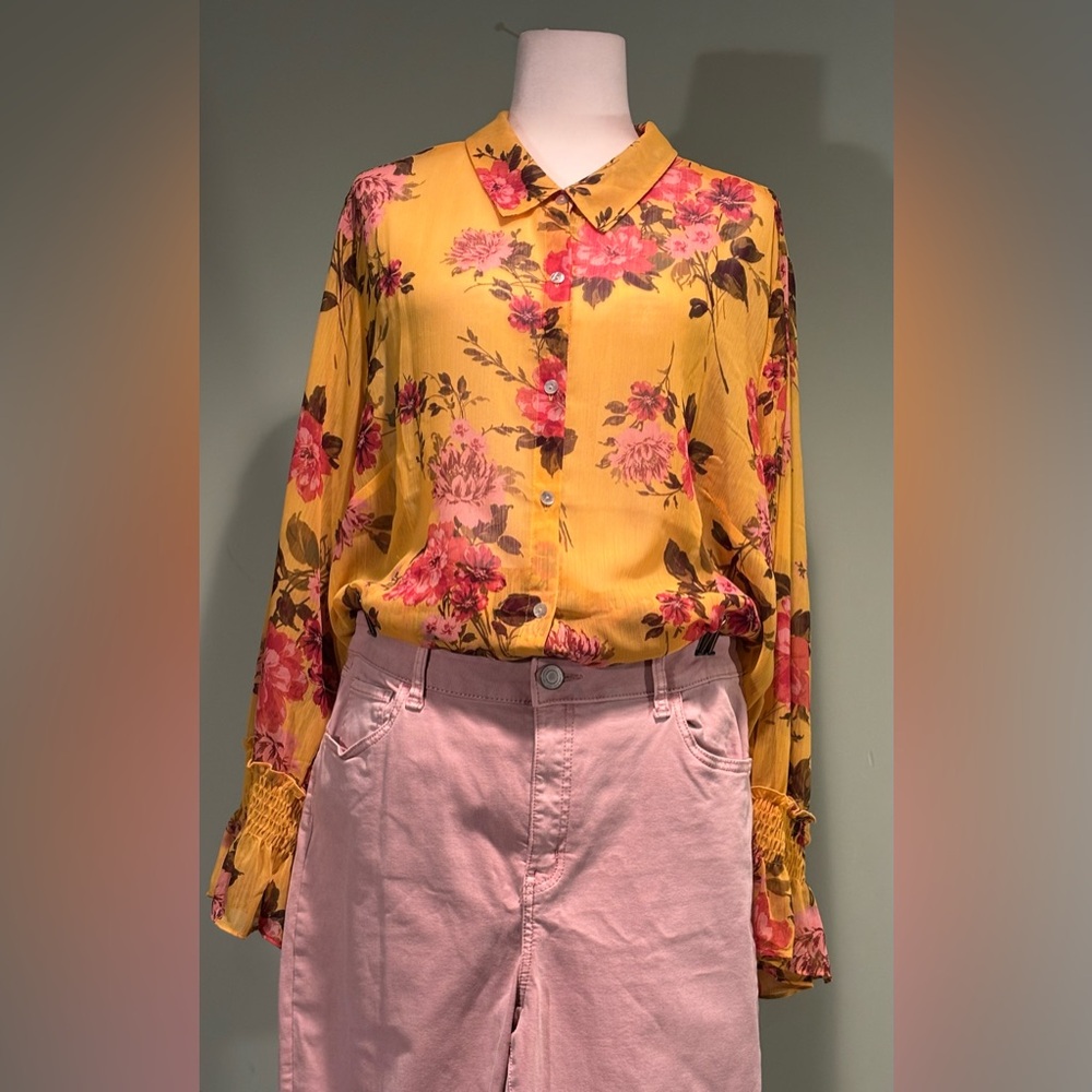 Floral Yellow Blouse with Pink and Brown Accents - Picture 4 of 9